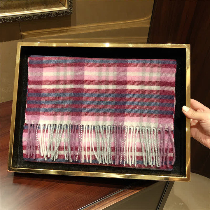 Bufanda unisex de cuadros grandes y cálidos de Lamb Edinburgh - image 15