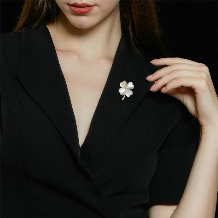 Broche de trébol de cuatro hojas de la suerte para mujer