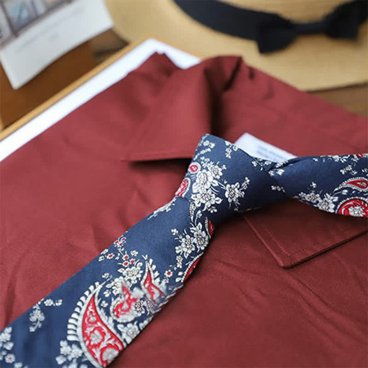 Corbata clásica con estampado paisley vivaz para hombre