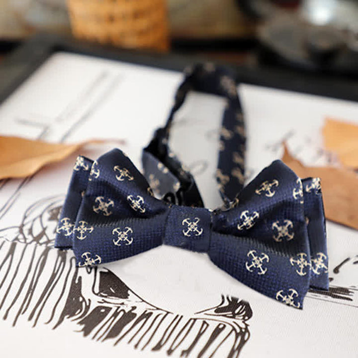 Pajarita retro con hojas y flores para hombre