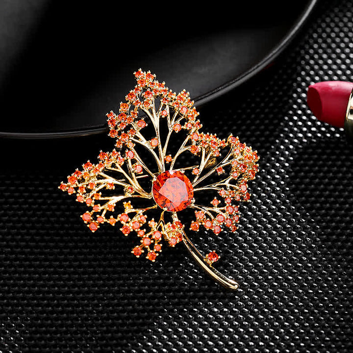 Broche elegante de arce otoñal para mujer