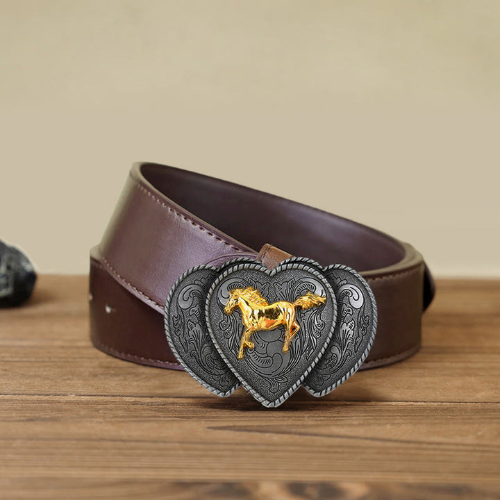 Cinturón de cuero con hebilla triple en forma de corazón y diseño de caballo para hombre