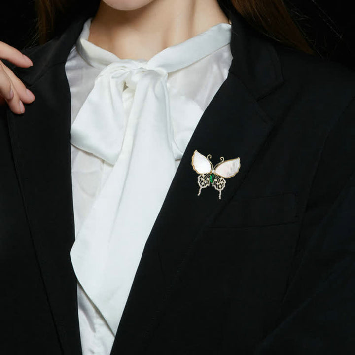 Broche de mariposa de concha natural para mujer