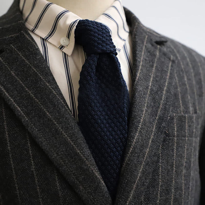 Corbata de punto estrecha y fina de color liso para hombre