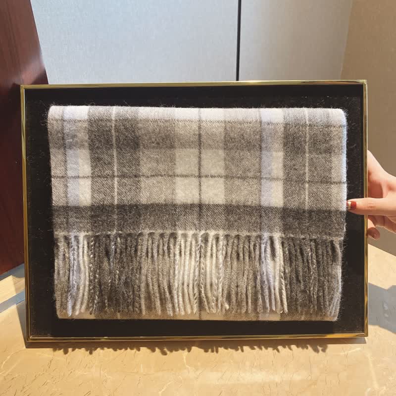 Bufanda unisex de cuadros grandes y cálidos de Lamb Edinburgh - #15 - image 31