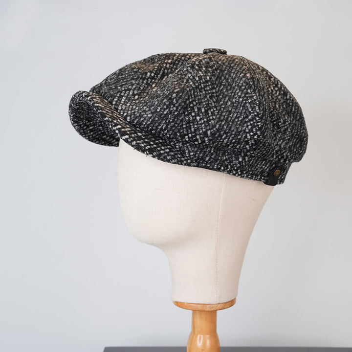 Boina octogonal de tweed con motas negras para repartidor de periódicos