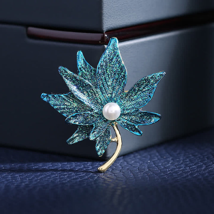 Broche de perla con forma de hoja de arce para mujer