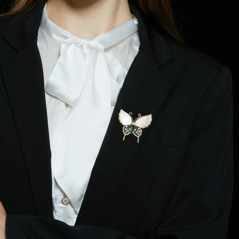 Broche de mariposa de concha natural para mujer