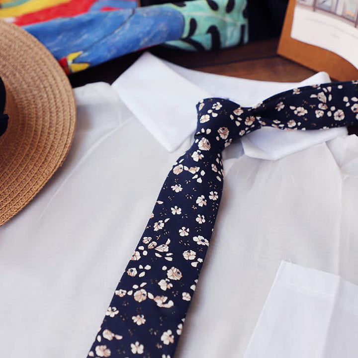 Corbata romántica floral ajustada para hombre