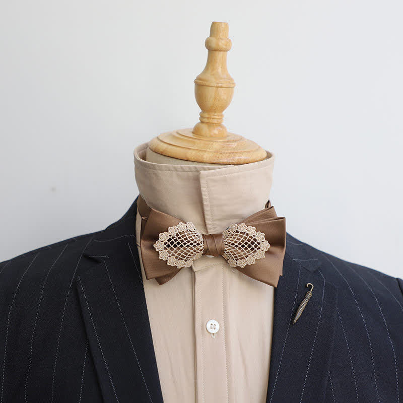 Pajarita elegante con encaje floral para hombre