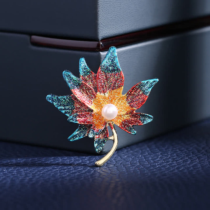 Broche de perla con forma de hoja de arce para mujer