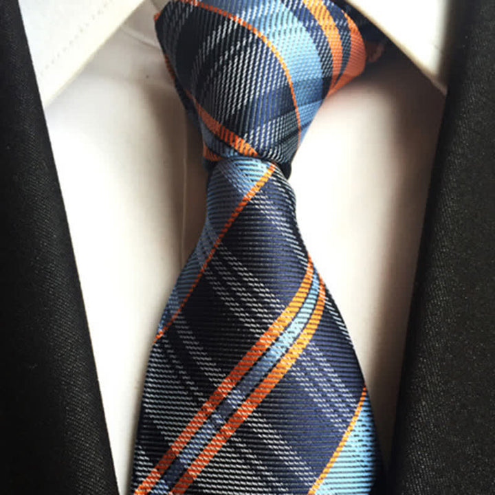 Corbata de cuadros para hombre de estilo moderno y de negocios.