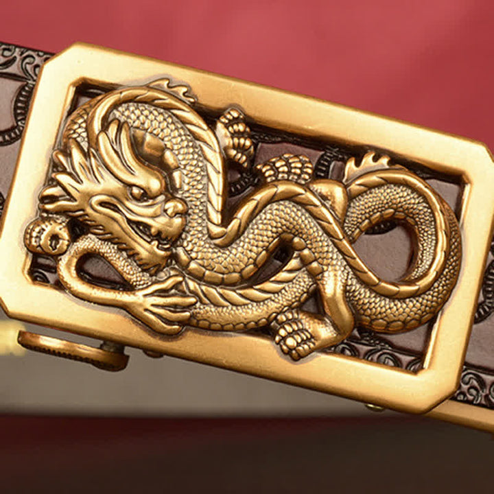 Cinturón de cuero con estampado de dragón en espiral para hombre