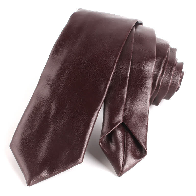 Corbata informal estrecha de cuero sintético para hombre