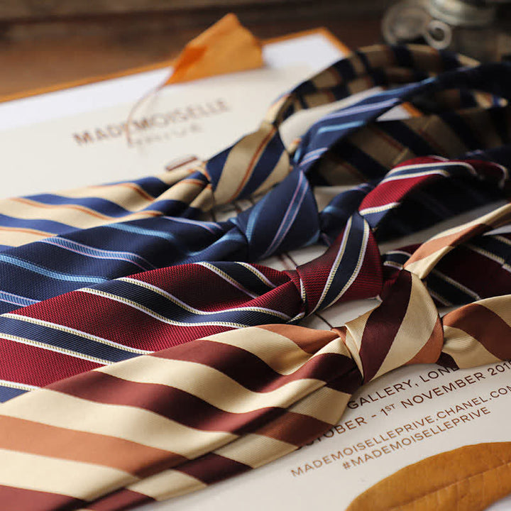 Corbata clásica de rayas para uso diario en la oficina para hombre