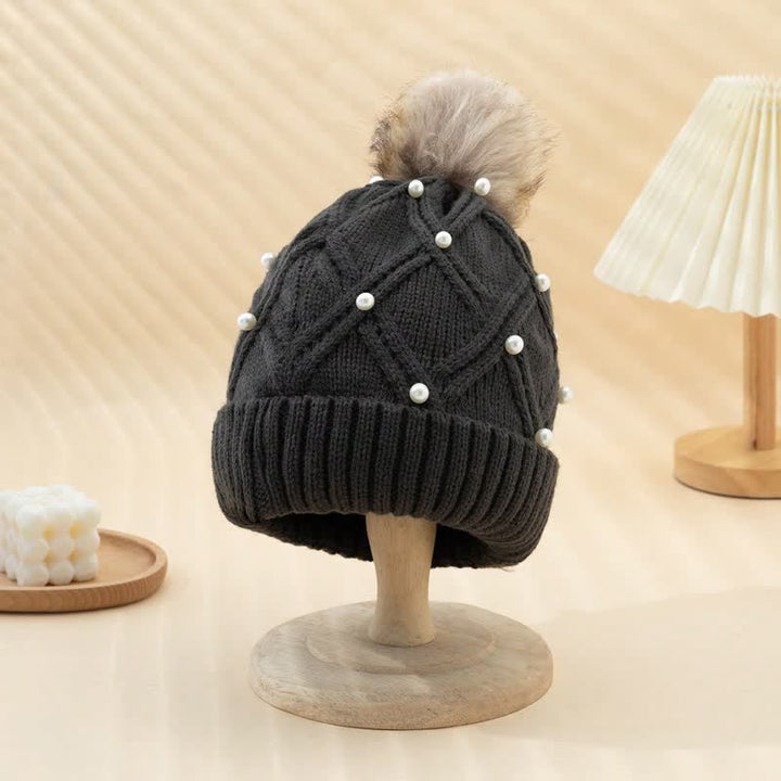 Gorro de punto elástico con pompones y perlas para mujer