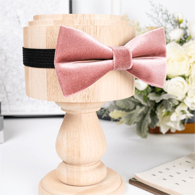 Pajarita de terciopelo de color rosa polvoriento para hombre