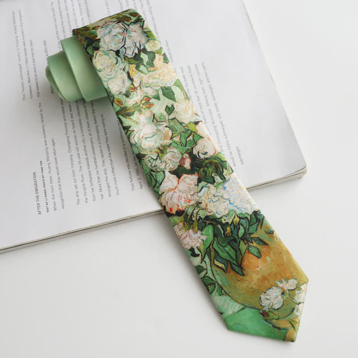Corbata floral con rosas blancas y verde claro para hombre