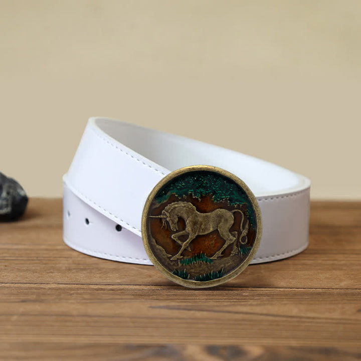 Cinturón de cuero con hebilla de bronce antiguo y diseño de unicornio místico para hombre