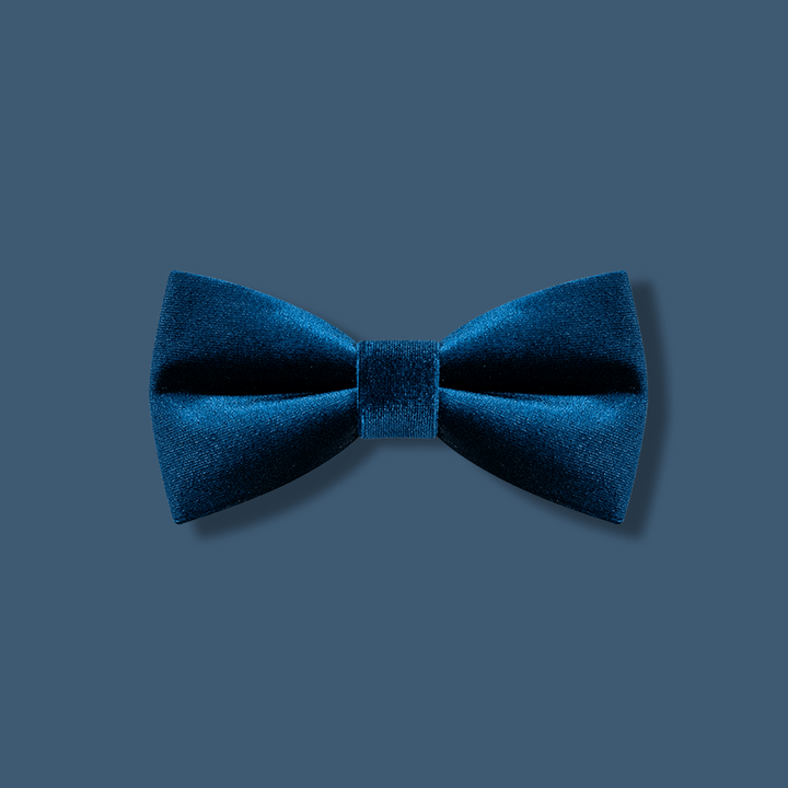 Pajarita de terciopelo de color liso azul de Prusia para hombre