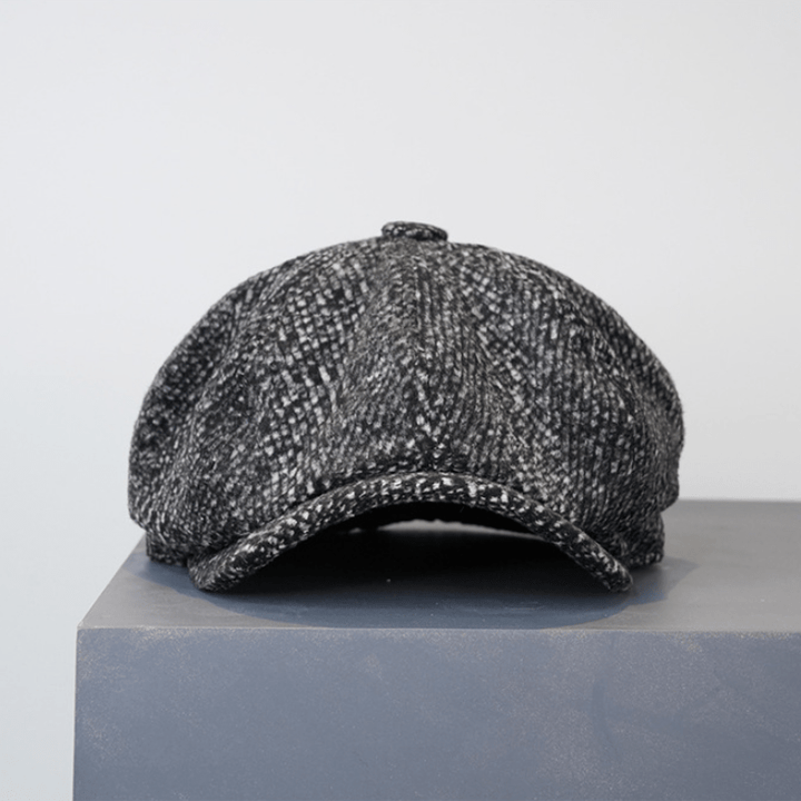 Boina octogonal de tweed con motas negras para repartidor de periódicos