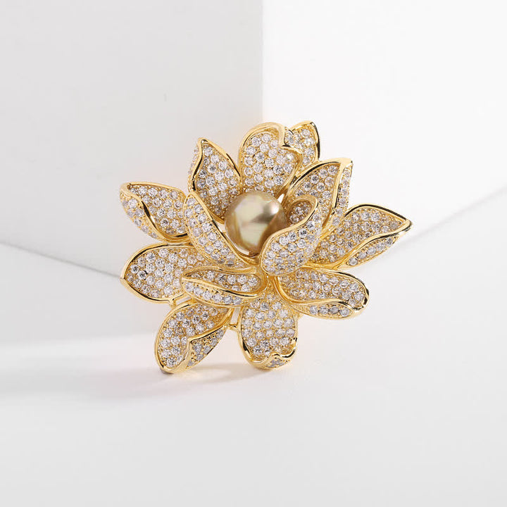 Broche de loto con perla tridimensional para mujer