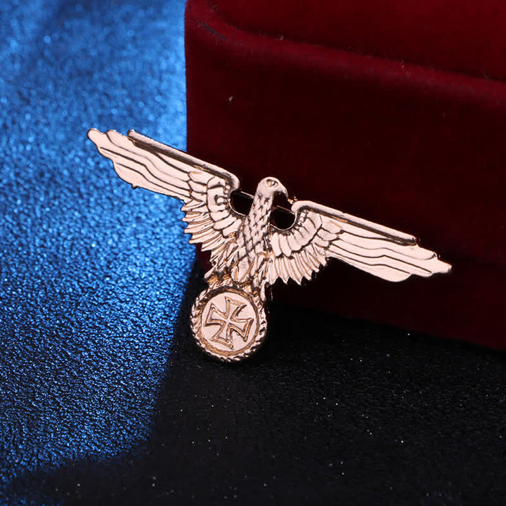 Broche con cruz militar de águila para hombre