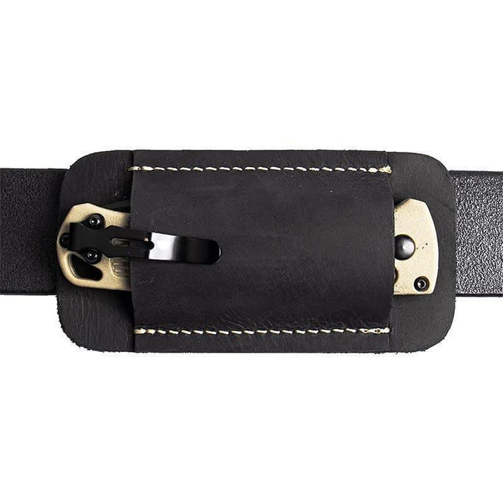 Bolso de cuero con cinturón y parte inferior abierta para transporte horizontal
