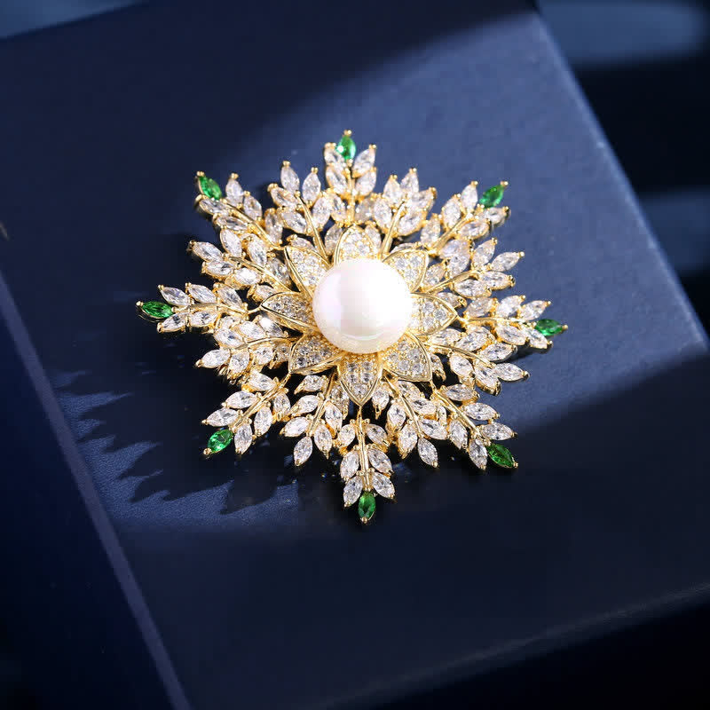 Broche de flor de perla con forma de copo de nieve para mujer