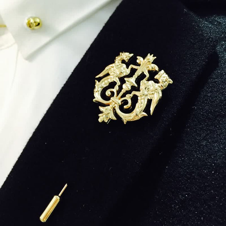 Broche de león doble hueco para hombre