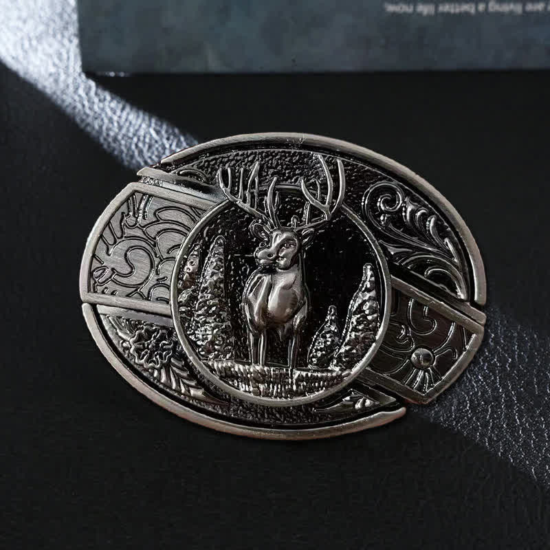 Cinturón de cuero con cuchillo plegable oculto con diseño de ciervo del bosque para hombre