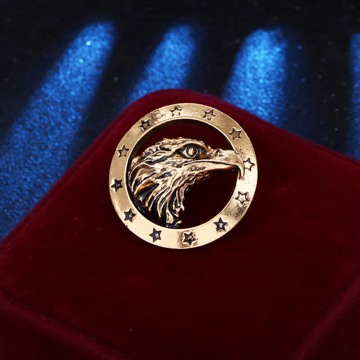 Broche de cabeza de halcón circular para hombre
