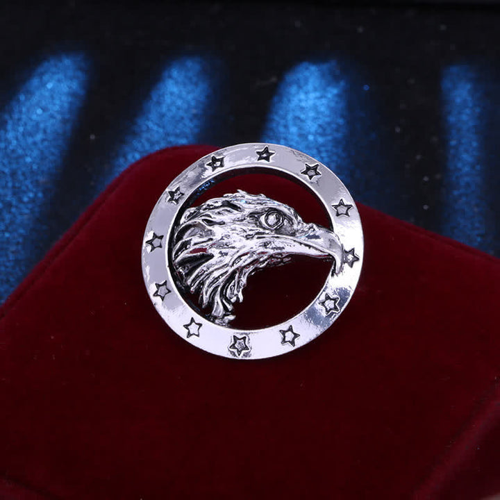 Broche de cabeza de halcón circular para hombre