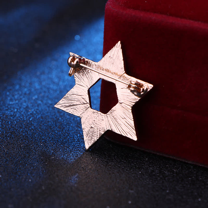 Broche de estrella de David tallado para hombre