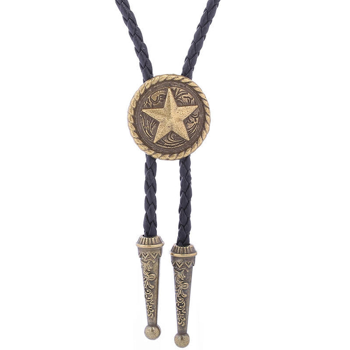 Corbata de bolo con cordón de cuero trenzado y estrella de cinco puntas
