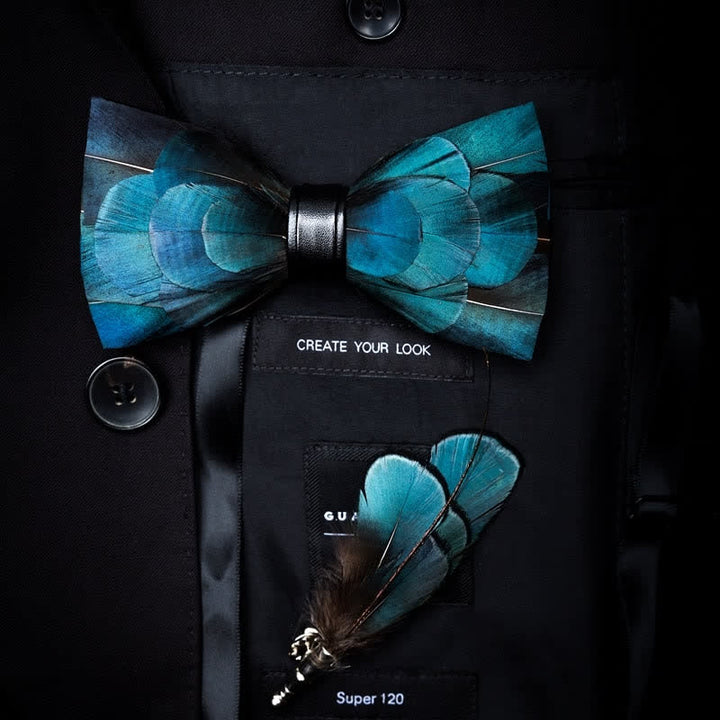 Colección de pajaritas con plumas de pavo real azul