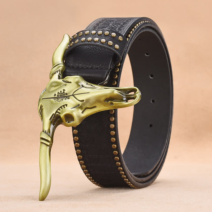 Cinturón de cuero con remaches de cabeza de ganado estilo western para hombre