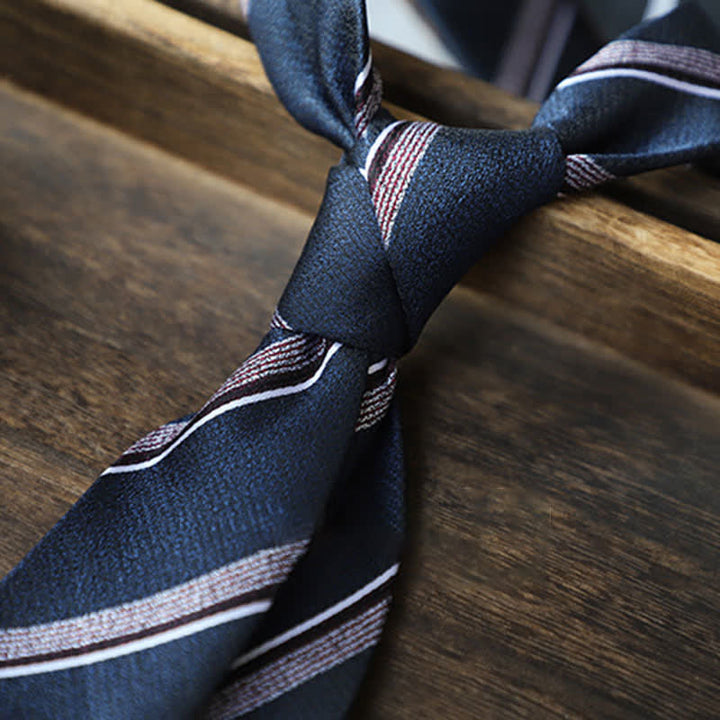 Corbata formal clásica de rayas para hombre