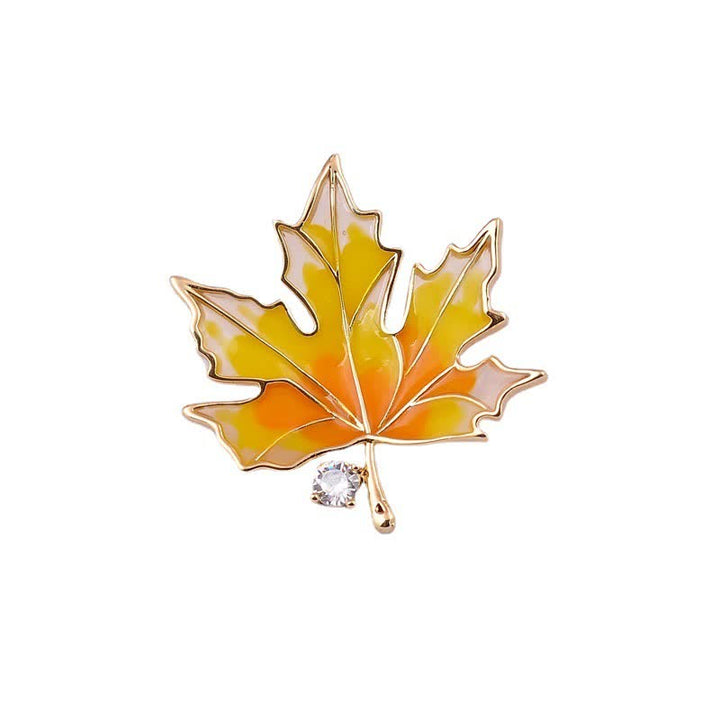 Broche de hoja de arce dorada otoñal para mujer
