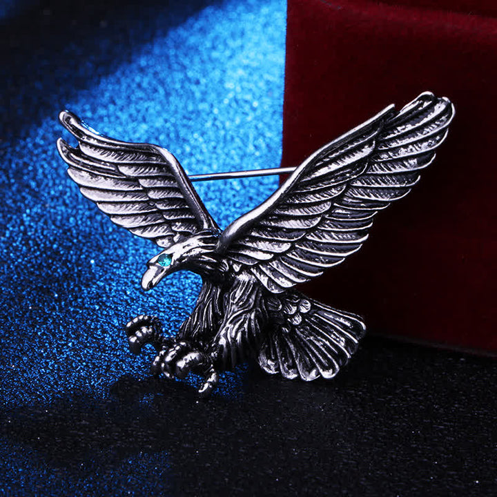 Broche de ojo verde de halcón calvo para hombre