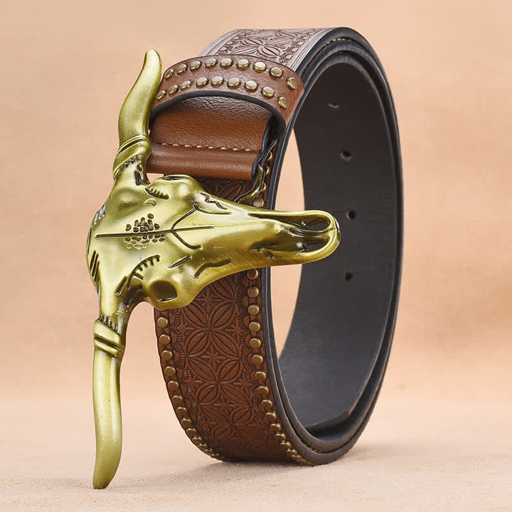 Cinturón de cuero con remaches de cabeza de ganado estilo western para hombre