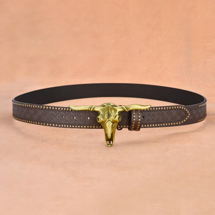 Cinturón de cuero con remaches de cabeza de ganado estilo western para hombre