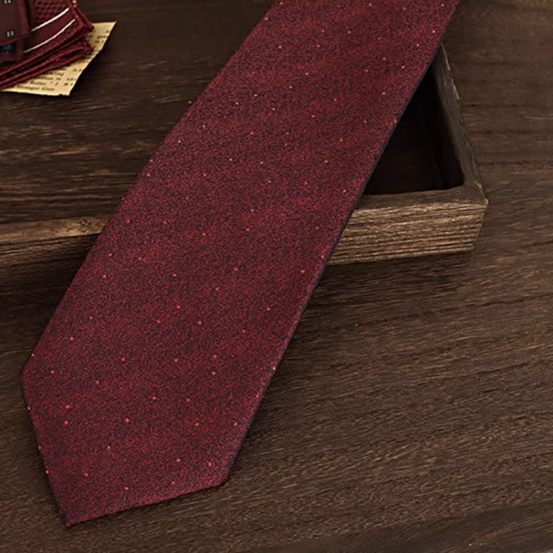 Corbata de lunares burdeos para hombre