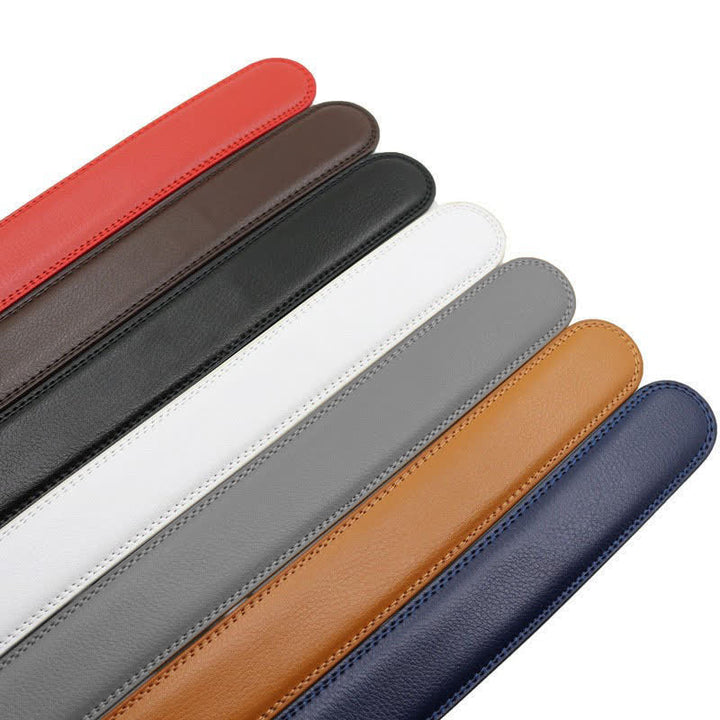 Cinturón de cuero con hebilla automática hueca simple para hombre