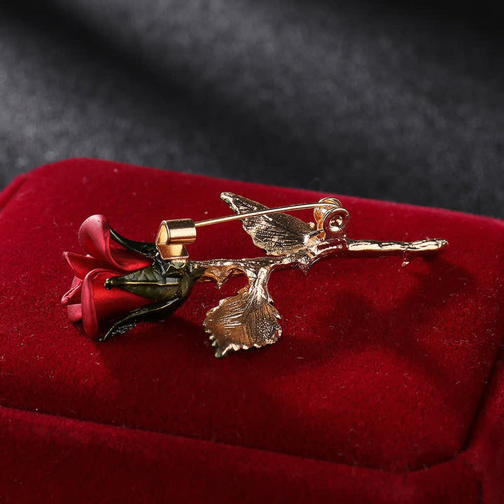 Broche romántico de rosa dorada para hombre