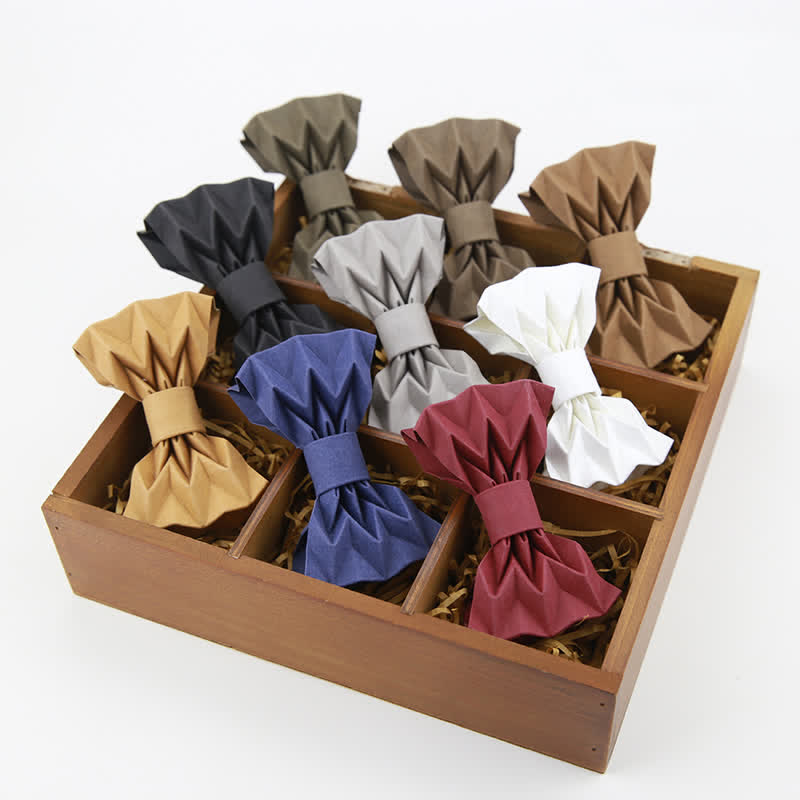 Pajarita de papel kraft ecológica y creativa para hombre