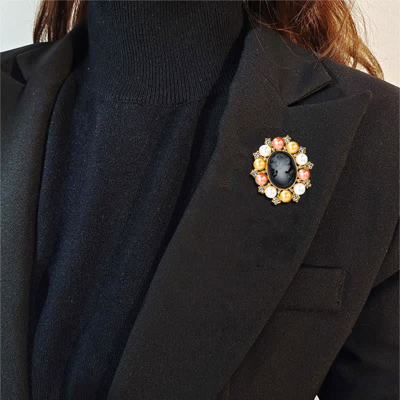 Broche de perlas de belleza con relieve de palacio para mujer