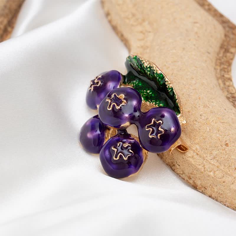Broche de arándanos de Fruit of King para mujer