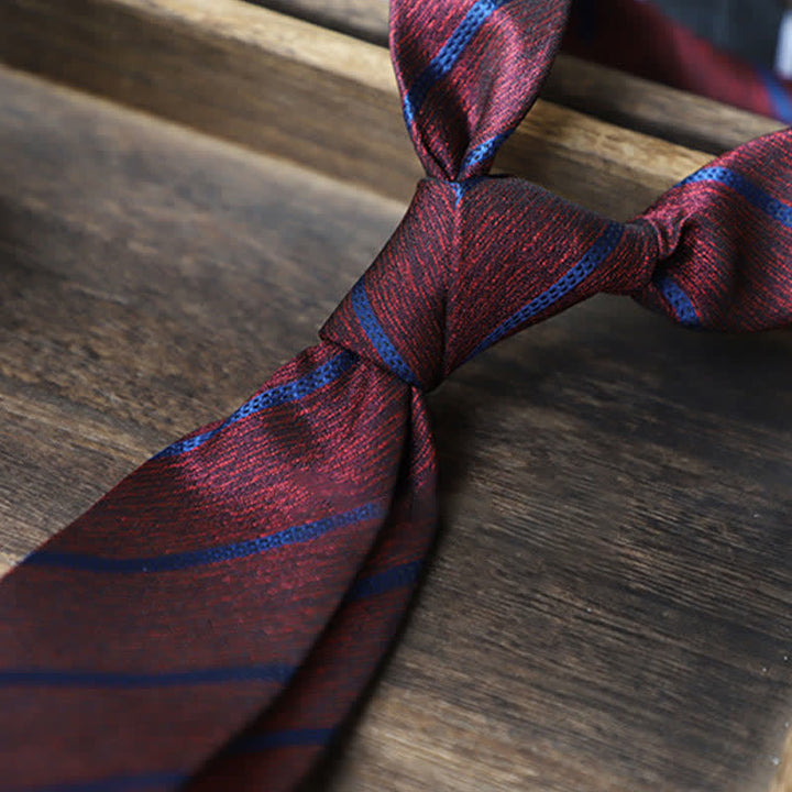 Corbata formal clásica de rayas para hombre