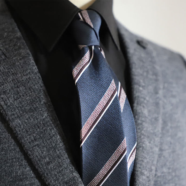 Corbata formal clásica de rayas para hombre